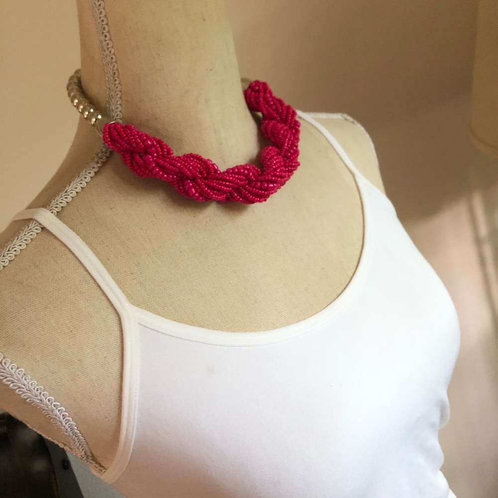 Bold hot pink twisted seed bead choker necklace